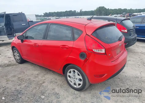 2013 Ford Fiesta Se z USA, uszkodzony, nr VIN 3FADP4EJ9DM165608